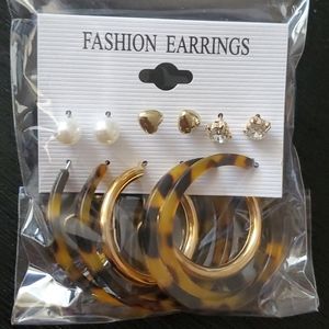 Fashion earrings